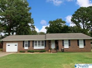 912 6th Ave SW, Decatur, AL 35601