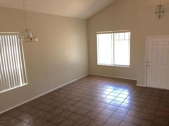 3rd image of 6537 S 43rd Dr
