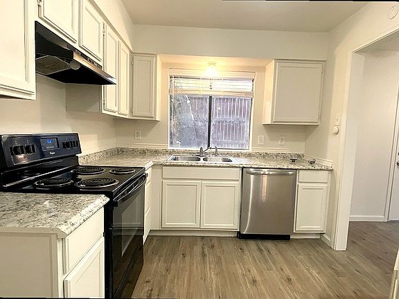 2nd image of 6019 Ridgecrest Rd APT 204B