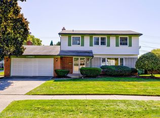 23636 Southland St, Clinton Township, MI 48036
