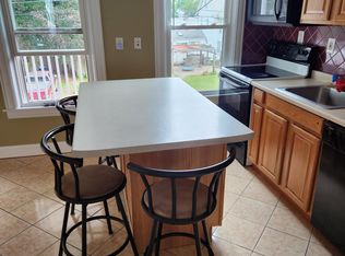 48 Stearns Ter #2, Chicopee, MA 01013