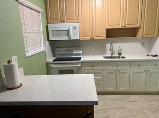 110 SE 2nd St APT 303, Hallandale Beach, FL 33009