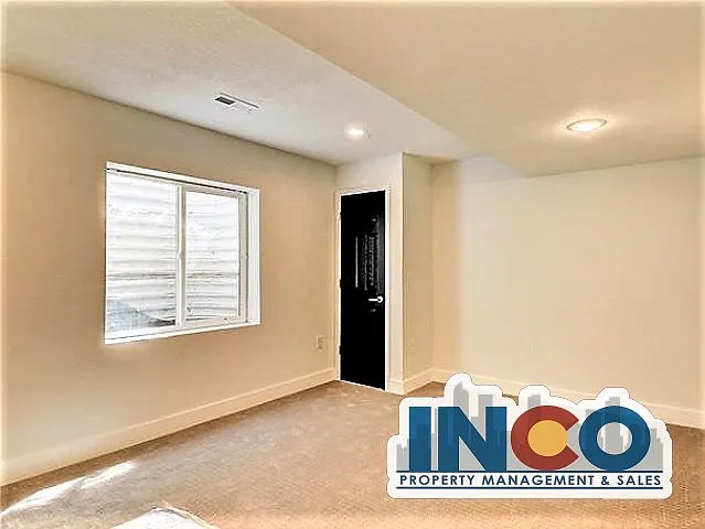 15576 Olmsted Pl — Photo 10