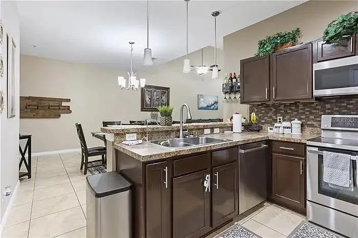 6116 Chapledale Dr — Photo 9