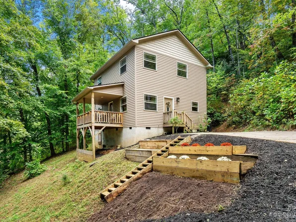 112 Quail Meadows Dr, Old Fort, NC 28762