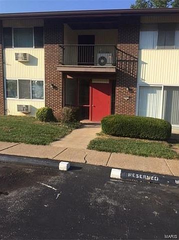1st image of 7422 Hazelcrest Dr APT E