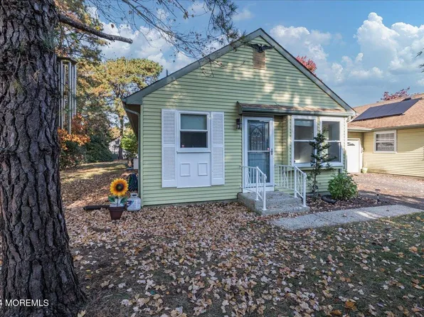 1 Dartmouth Street #D, Whiting, NJ 08759