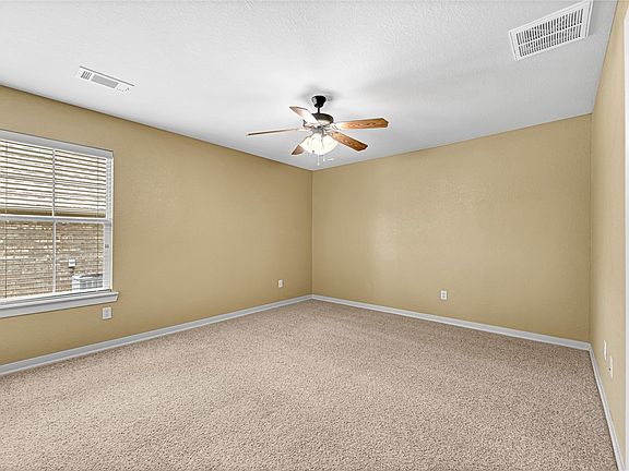 4th image of 3114 SW Hillstone Ave