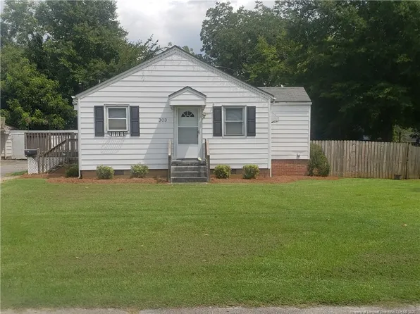 303 N 10th St, Erwin, NC 28339