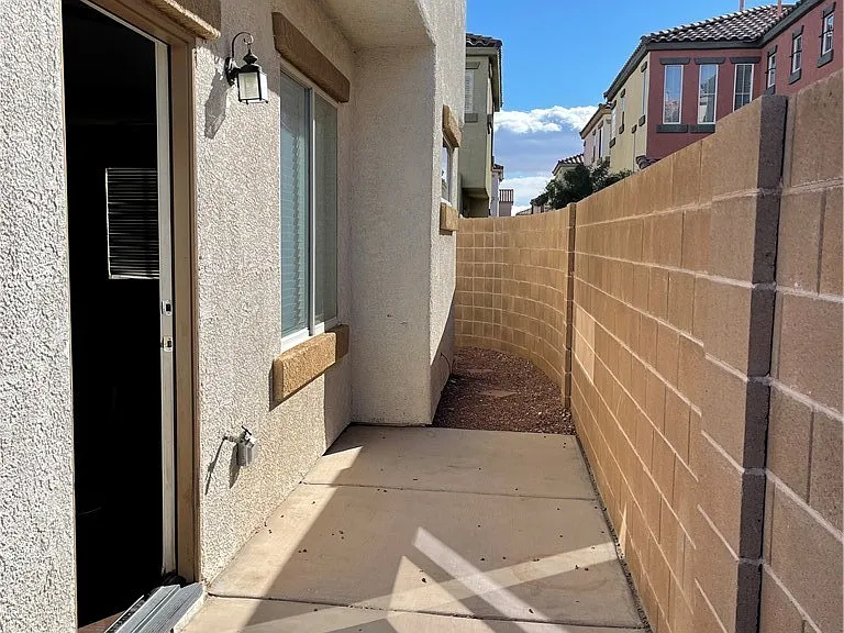 733 Emerald Idol Pl #0 — Photo 19