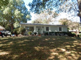 1149 11th Street Cir NW, Hickory, NC 28601
