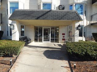5506 Lincoln Ave UNIT 222, Morton Grove, IL 60053