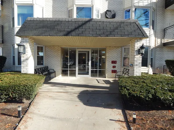 5506 Lincoln Ave Unit 222, Morton Grove, IL 60053