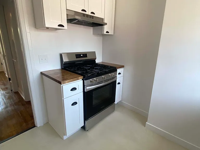 1134 N Evergreen Ave — Photo 26