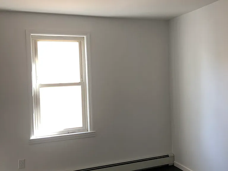 15816 Grand Central Pkwy #2 — Photo 7