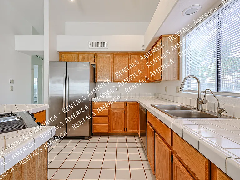 15831 N 6th Ave — Photo 13