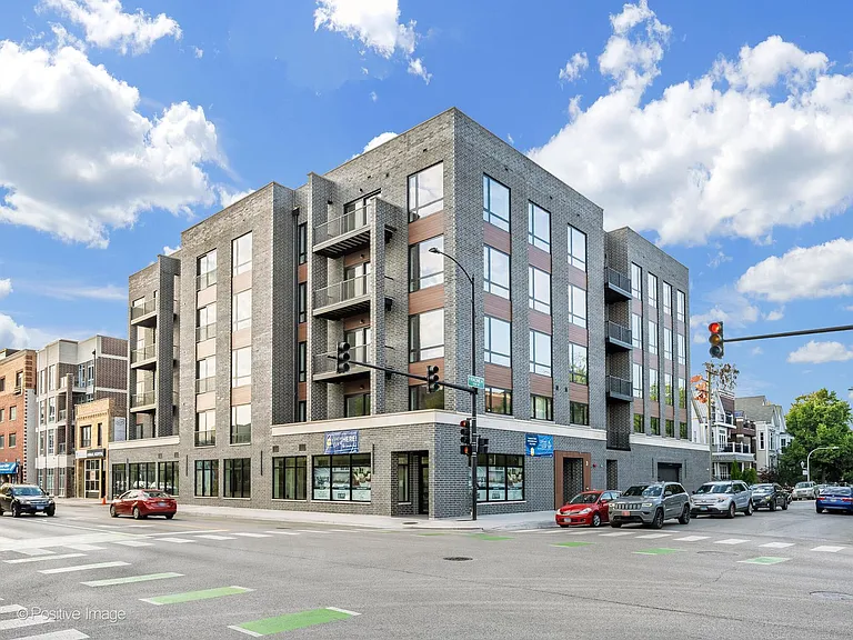 3202 N Racine Ave #205 — Photo 16