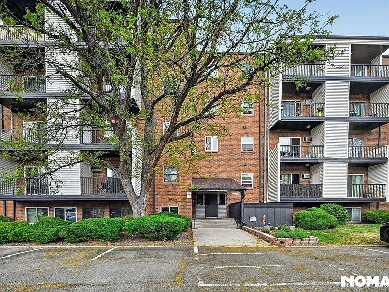 1250 Golden Cir #212 — Photo 28