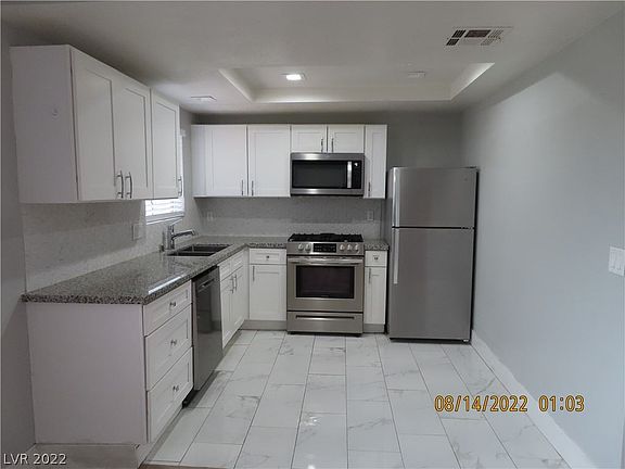 3rd image of 1276 E Hacienda Ave #C