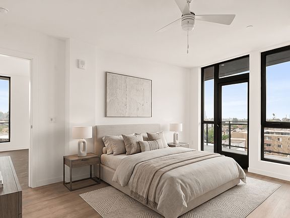 3rd image of 2225 W Sunset Blvd #103