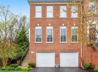 4212 Upper Park Dr, Fairfax, VA 22030