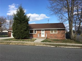 11 Rutland St, Edison, NJ 08817