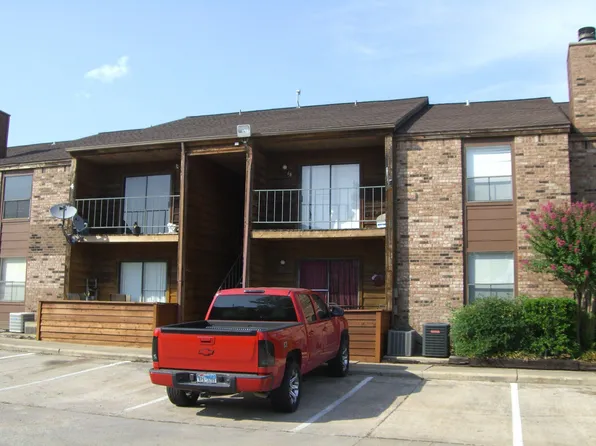 904 University Oaks Blvd APT 68, College Station, TX 77840