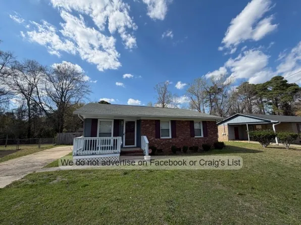 4122 Village Dr, Fayetteville, NC 28304