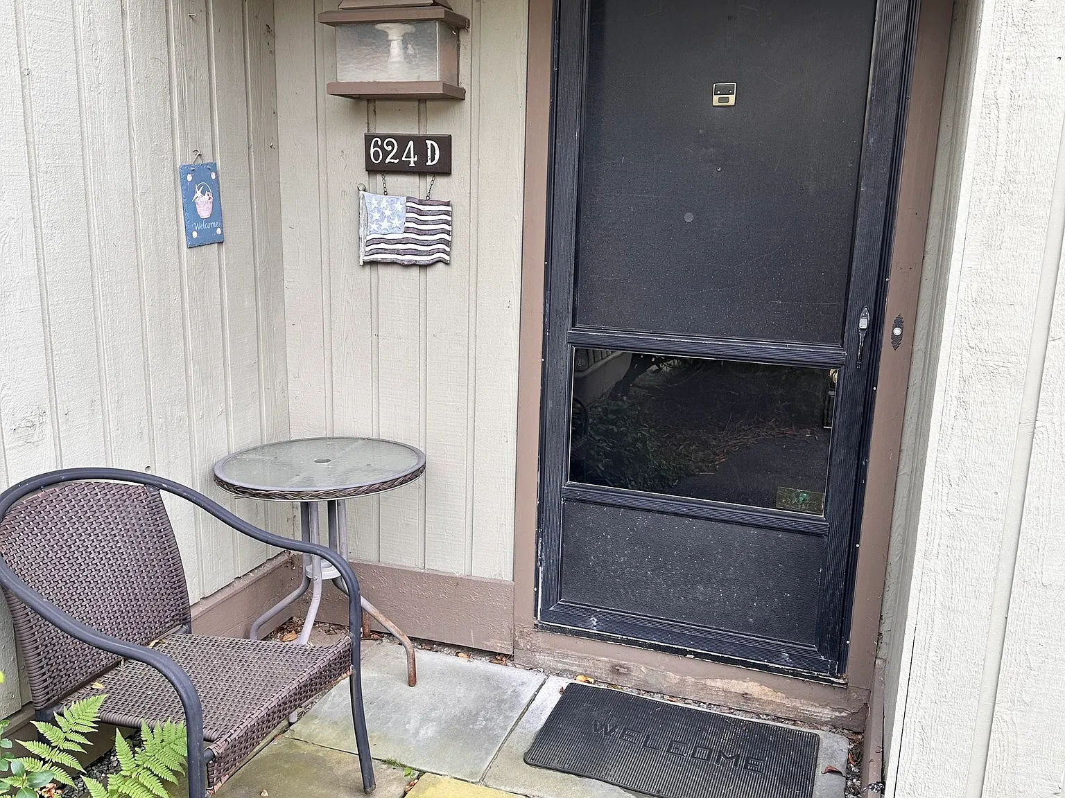 2 bed, 2.0 bath, 1071 sqft, $2,300 — Photo 1