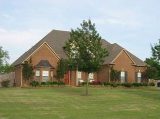 3782 Woodcrest Dr, Olive Branch, MS 38654