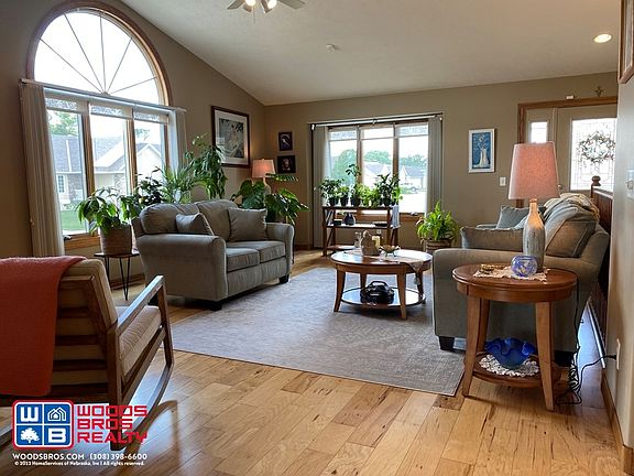 4th image of 403 Rosewood Cir