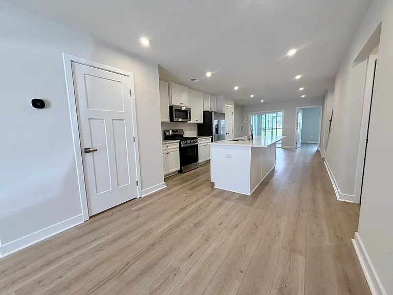 2316 Elowen Ln — Photo 10