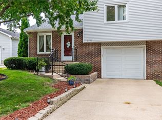 2893 Grove Ct, Decatur, IL 62521