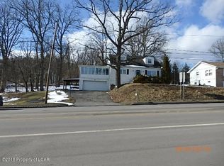 8 Airport Rd, Hazleton, PA 18202