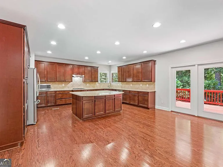 4105 Hastings Dr — Photo 16