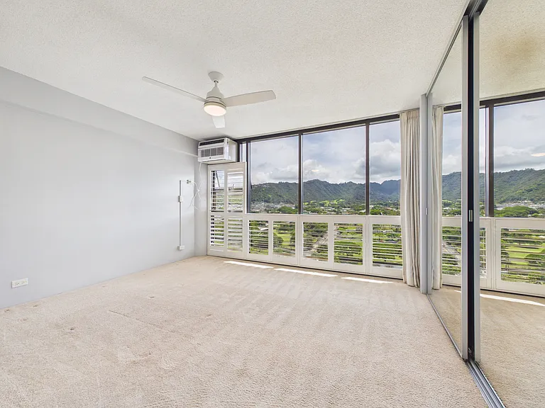 2101 Nuuanu Ave #I1806 — Photo 33