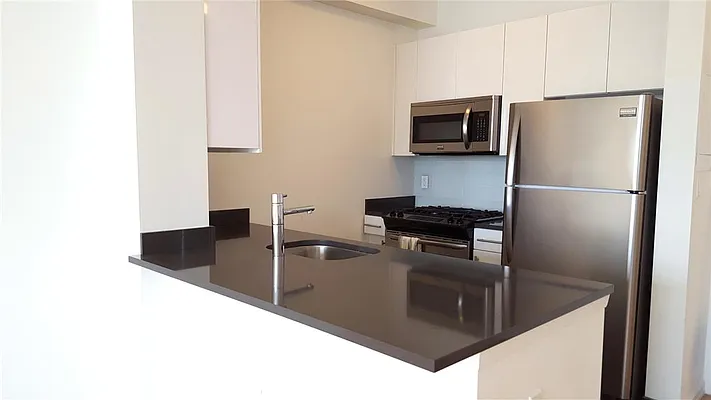 Rented by Space Marketing Shop | media 4