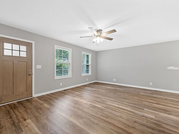 3rd image of 716 Perkins Ave