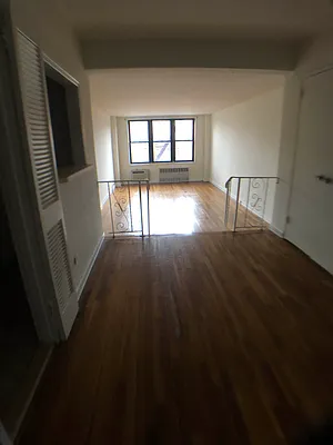 Rented by Smart NY Realty LLC | media 14