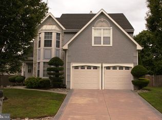 11 Ballinger Way, Mount Laurel, NJ 08054