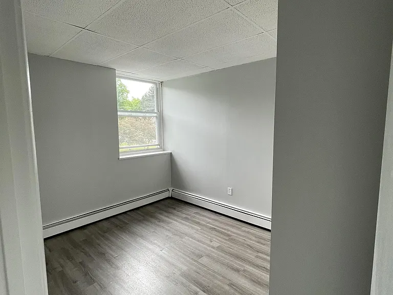 179 Grand St #8 — Photo 6