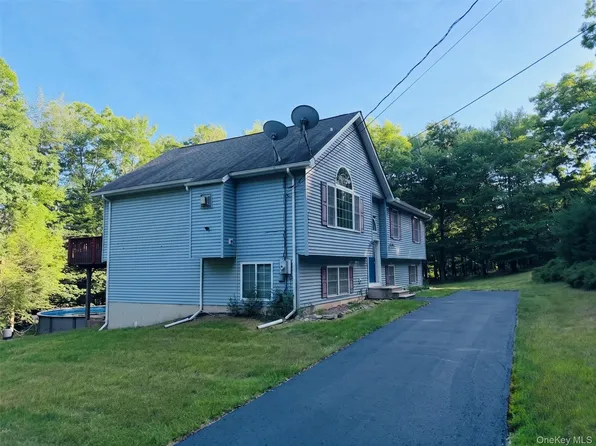 168 Dunn Town Road, Wurtsboro, NY 12790