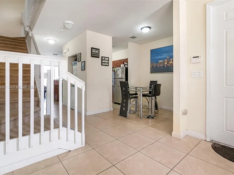 3065 SE 1st Dr #6 — Photo 3