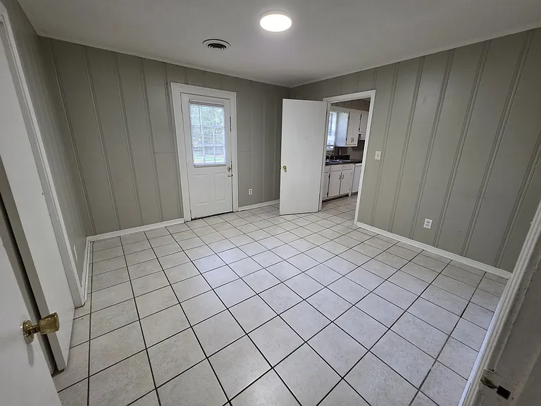 1706 Hatley Rd — Photo 7