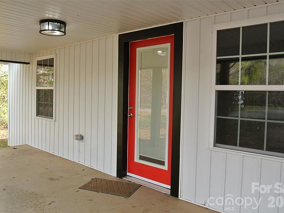 4th image of 123 Moore Rd