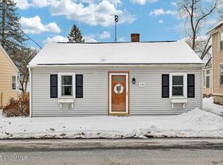 542 Bridge St, South Bethlehem, NY 12161