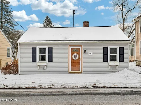 542 Bridge Street, South Bethlehem, NY 12161