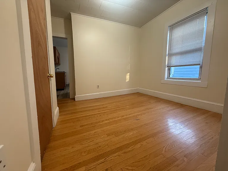 4 Watson St #2R — Photo 6