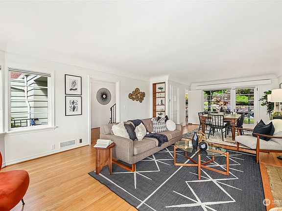 5th image of 3656 42nd Avenue NE
