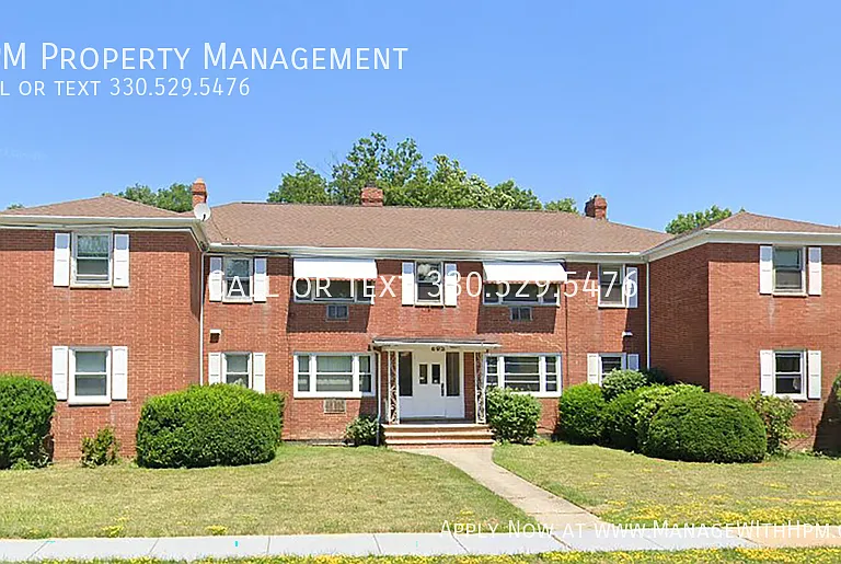 893 S Green Rd #2 — Photo 1